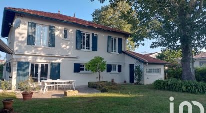 House 6 rooms of 165 m² in Andernos-les-Bains (33510)