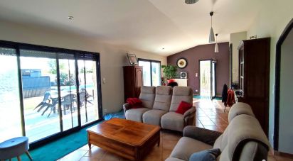 House 6 rooms of 151 m² in Louzy (79100)