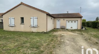 House 4 rooms of 84 m² in Naintré (86530)