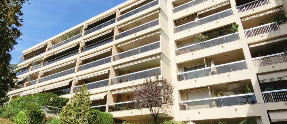 Appartement 4 pièces de 107 m² à Nice (06100)