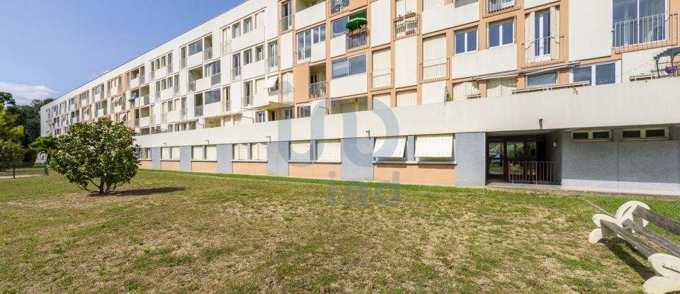 Apartment 4 rooms of 79 m² in Chevilly-Larue (94550)