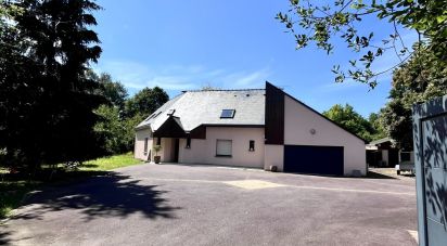 Architect house 7 rooms of 163 m² in Saint-Sulpice-la-Forêt (35250)