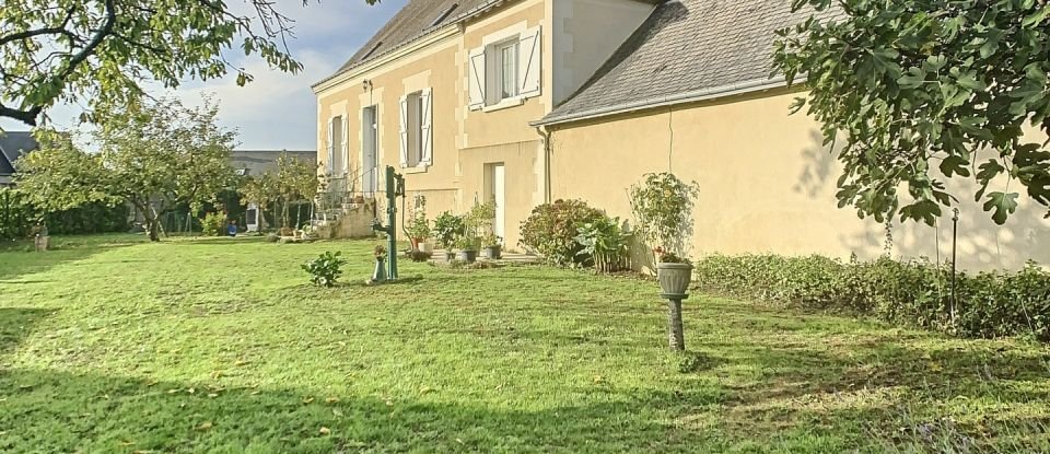 Farm 8 rooms of 300 m² in Sorigny (37250)