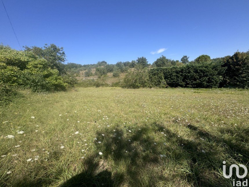 Terrain de 10 678 m² à Banne (07460)