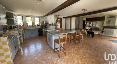 House 17 rooms of 410 m² in La Roquille (33220)