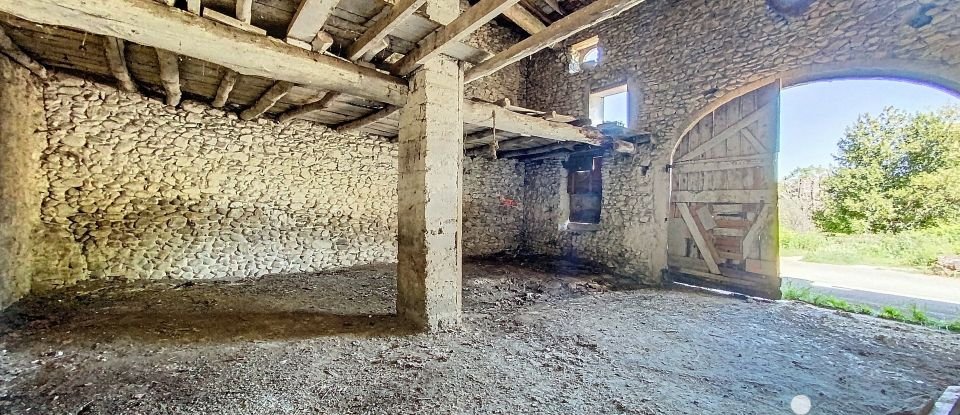 Barn conversion 1 room of 80 m² in Saint-Gervais-sur-Roubion (26160)