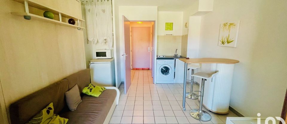 Appartement 1 pièce de 25 m² à La Londe-les-Maures (83250)