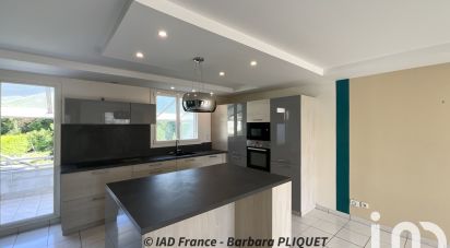 Maison 6 pièces de 105 m² à Montigny-le-Bretonneux (78180)