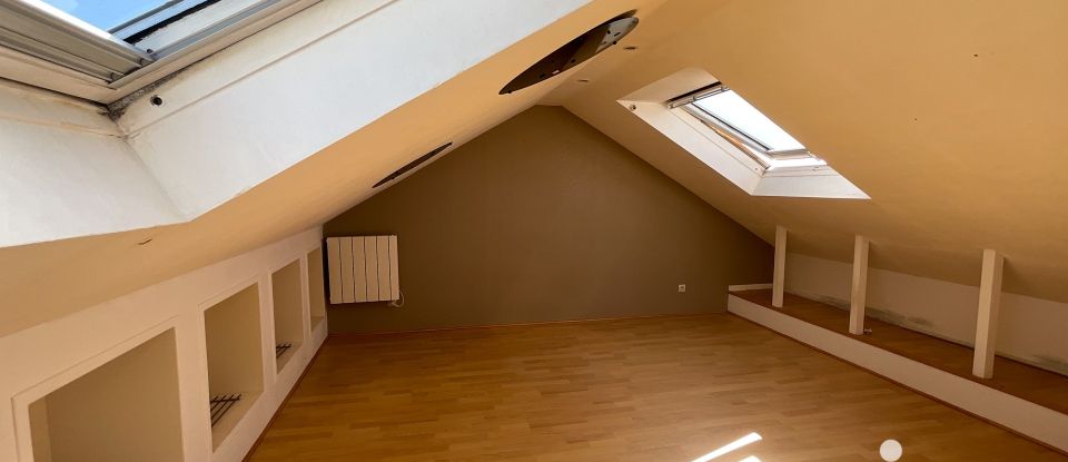 Maison 6 pièces de 105 m² à Montigny-le-Bretonneux (78180)