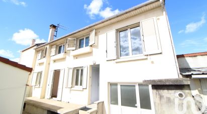 Building in Villeneuve-le-Roi (94290) of 97 m²