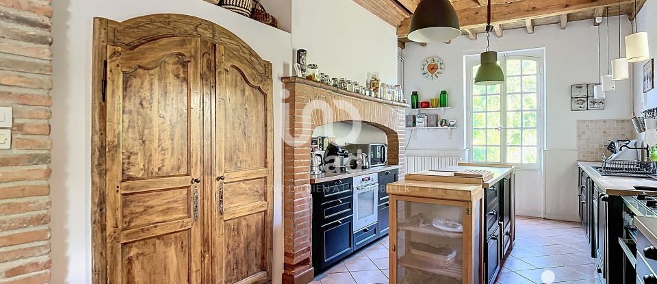 Mansion 10 rooms of 350 m² in Montauban (82000)