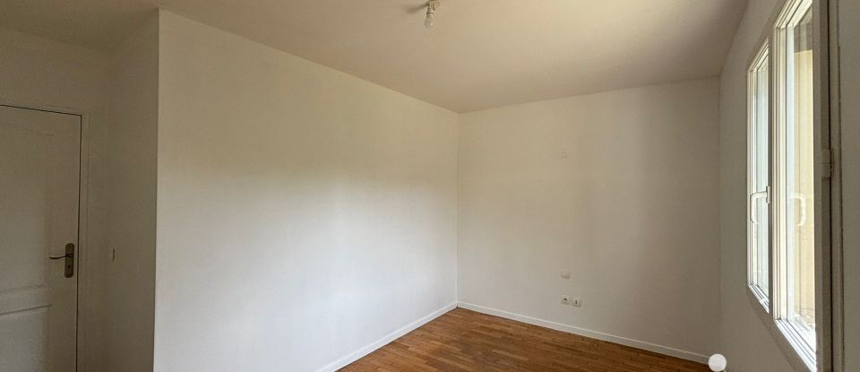 Maison 5 pièces de 118 m² à Réalmont (81120)