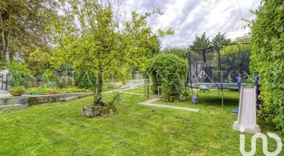 Pavillon 5 pièces de 95 m² à Puiseaux (45390)