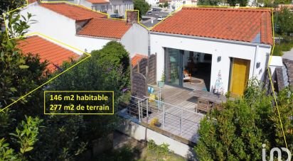 House 6 rooms of 146 m² in Château-d'Olonne (85180)