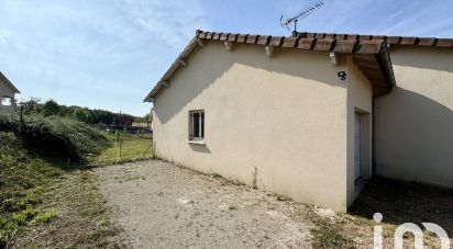 Maison 3 pièces de 75 m² à Saint-Santin (12300)