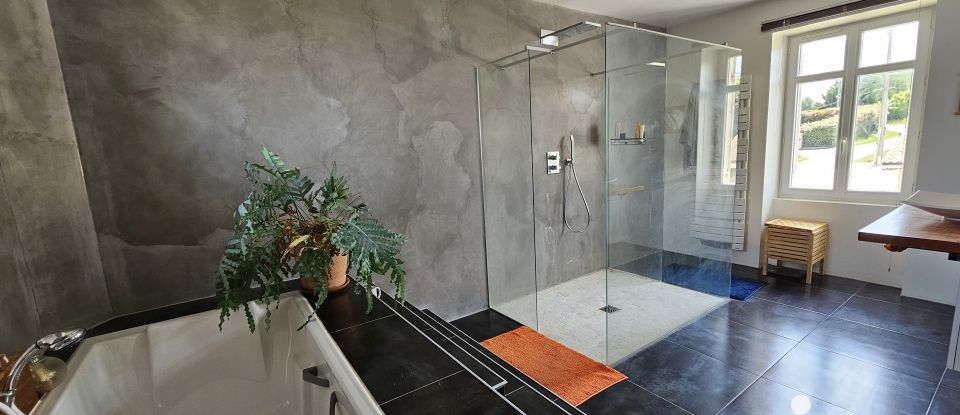 Maison 6 pièces de 182 m² à Saint-Savin (33920)