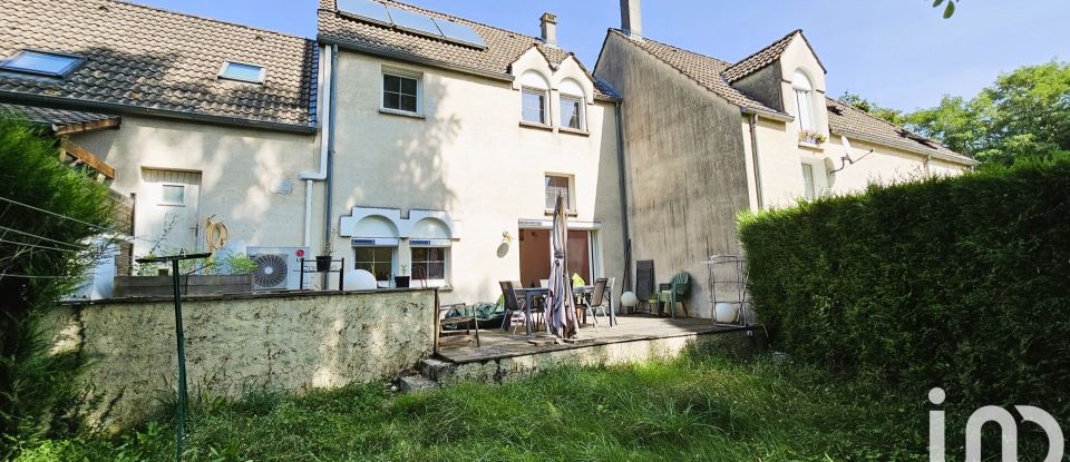 House 6 rooms of 122 m² in Montereau-Fault-Yonne (77130)