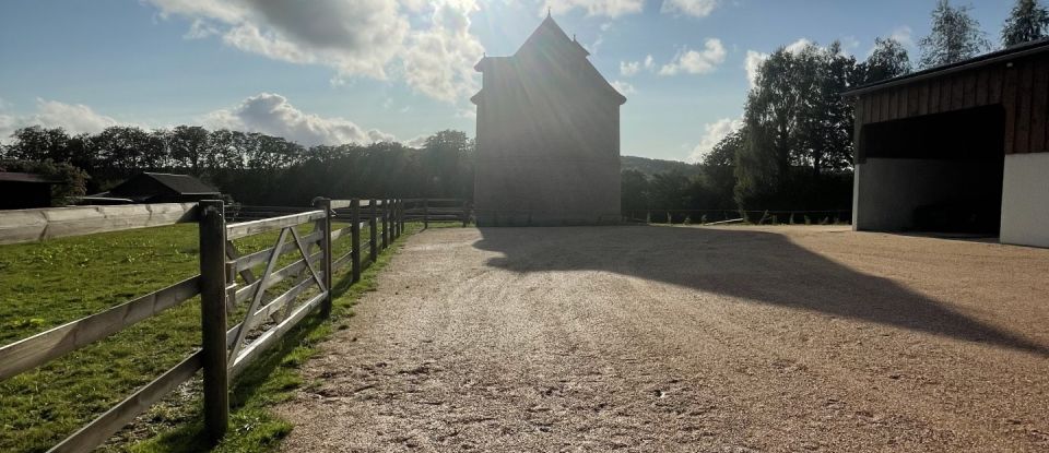 Maison 4 pièces de 135 m² à Fierville-les-Parcs (14130)