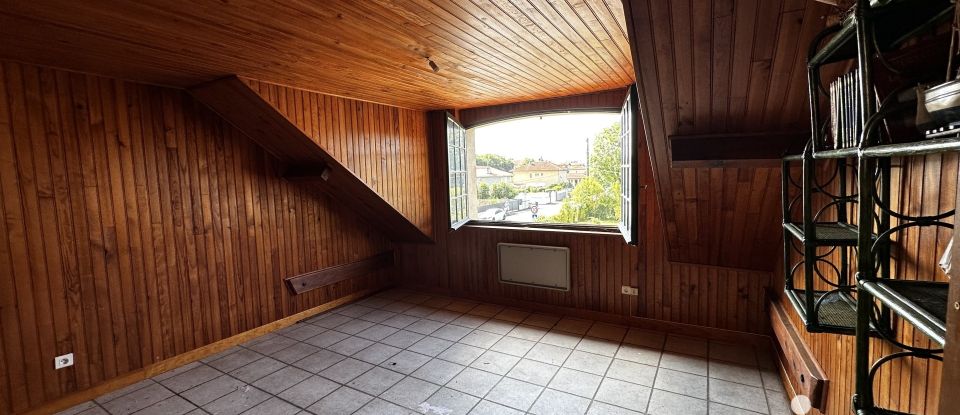 Maison traditionnelle 7 pièces de 158 m² à Tarbes (65000)