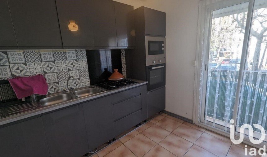 Appartement 3 pièces de 65 m² à Perpignan (66100)