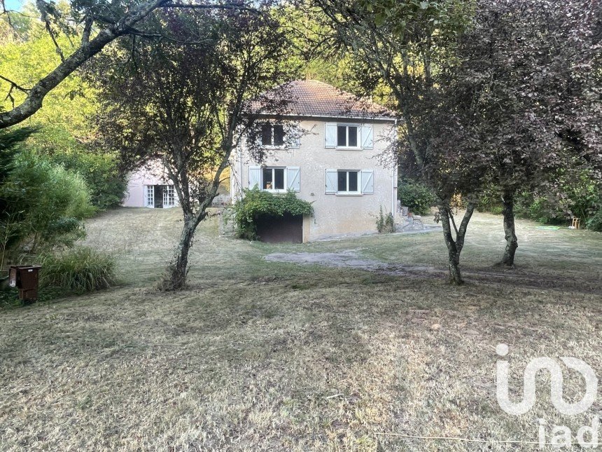 Maison 5 pièces de 130 m² à Brive-la-Gaillarde (19100)