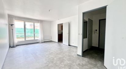 Apartment 3 rooms of 68 m² in Trappes (78190)