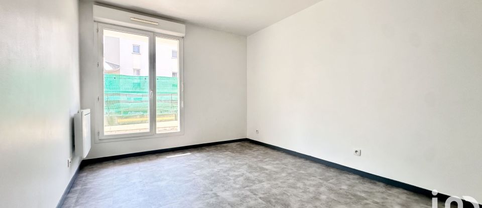 Appartement 3 pièces de 68 m² à Trappes (78190)