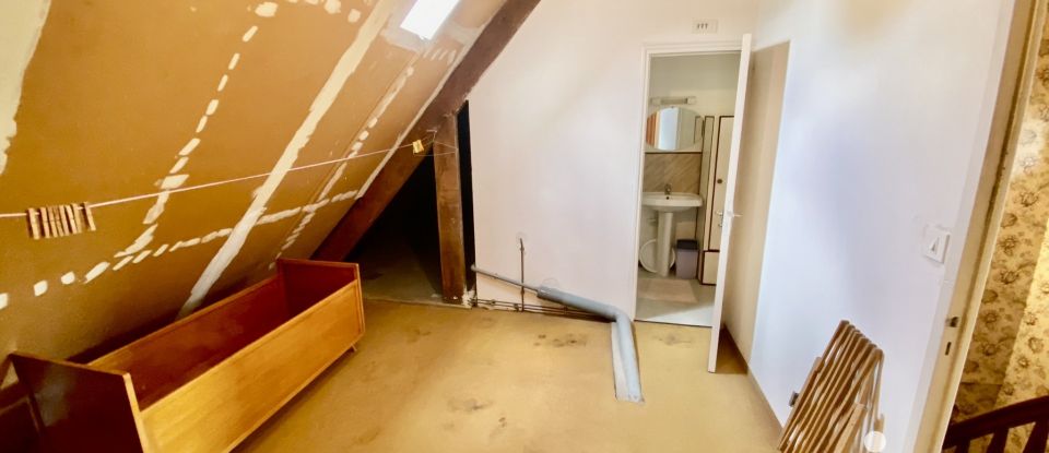 Maison 8 pièces de 135 m² à Plumieux (22210)