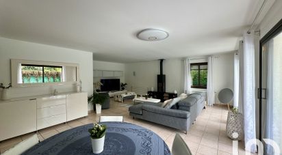 Maison 7 pièces de 190 m² à Saint-Fargeau-Ponthierry (77310)