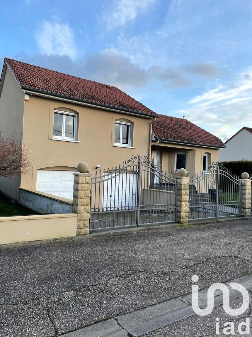 House 5 rooms of 115 m² in Monneren (57920)