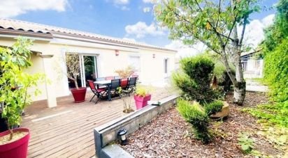 House 9 rooms of 231 m² in POUZIOUX-LA-JARRIE (86580)