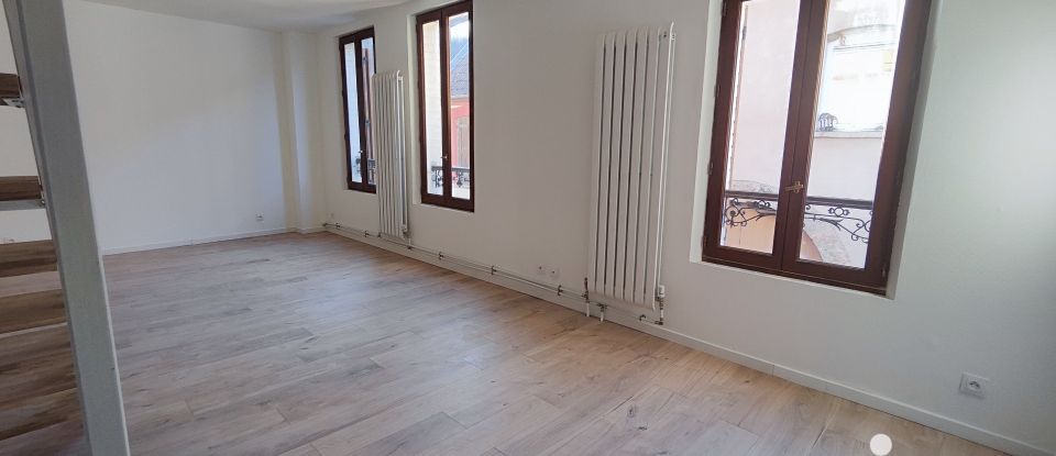 Triplex 4 rooms of 95 m² in Cumières (51480)