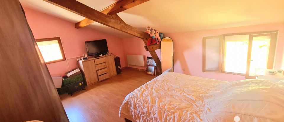 House 4 rooms of 108 m² in Vallon-en-Sully (03190)