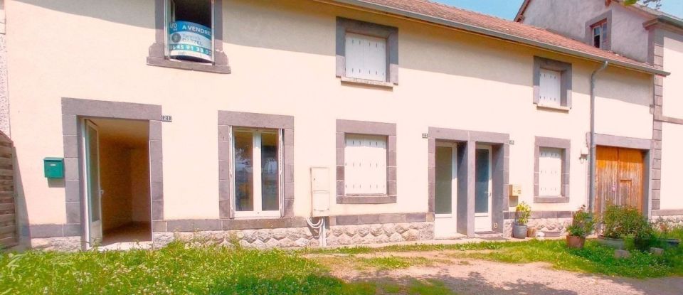 House 9 rooms of 182 m² in Giat (63620)