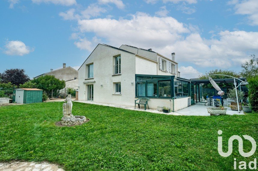 House 7 rooms of 180 m² in Meaux (77100)