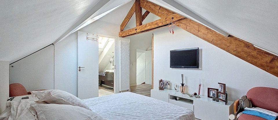 Maison de ville 7 pièces de 160 m² à Saint-Maur-des-Fossés (94210)