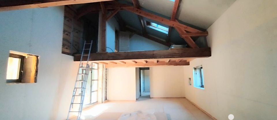 Barn conversion 4 rooms of 230 m² in Montayral (47500)