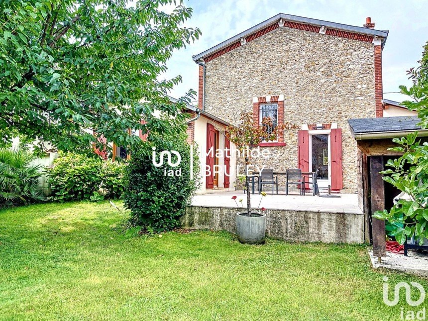 Maison 6 pièces de 120 m² à Dourdan (91410)