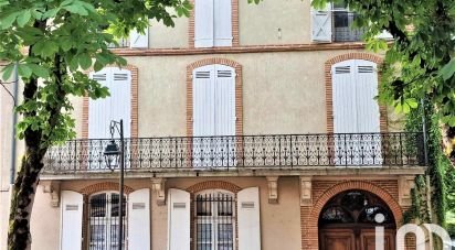 Townhouse 8 rooms of 380 m² in Moissac (82200)