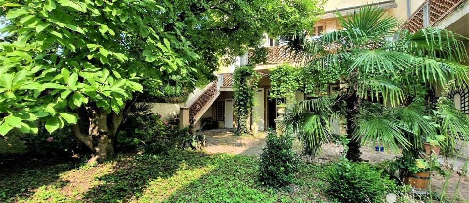 Maison de ville 8 pièces de 380 m² à Moissac (82200)