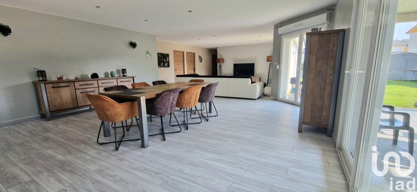 Maison 5 pièces de 140 m² à Tressange (57710)