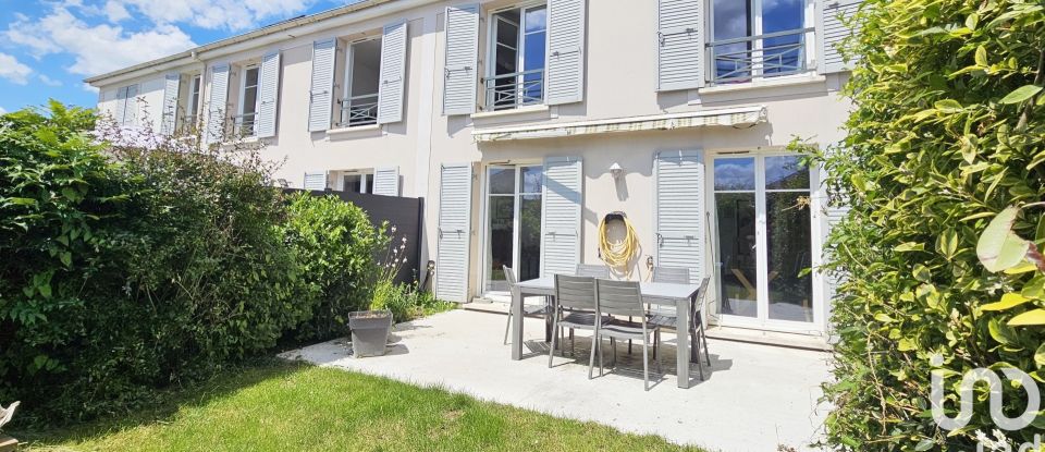 Maison 5 pièces de 87 m² à Magny-le-Hongre (77700)