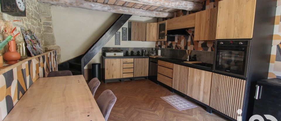 Maison 4 pièces de 95 m² à Collias (30210)