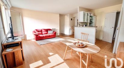 Apartment 3 rooms of 60 m² in Savigny-le-Temple (77176)