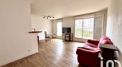 Apartment 3 rooms of 60 m² in Savigny-le-Temple (77176)