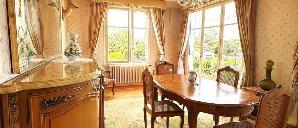 Traditional house 6 rooms of 134 m² in Saint-Laurent-en-Gâtines (37380)