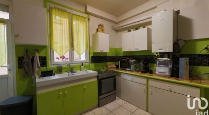 House 5 rooms of 150 m² in Vernaison (69390)