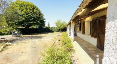 Country house 6 rooms of 160 m² in Romagne (86700)