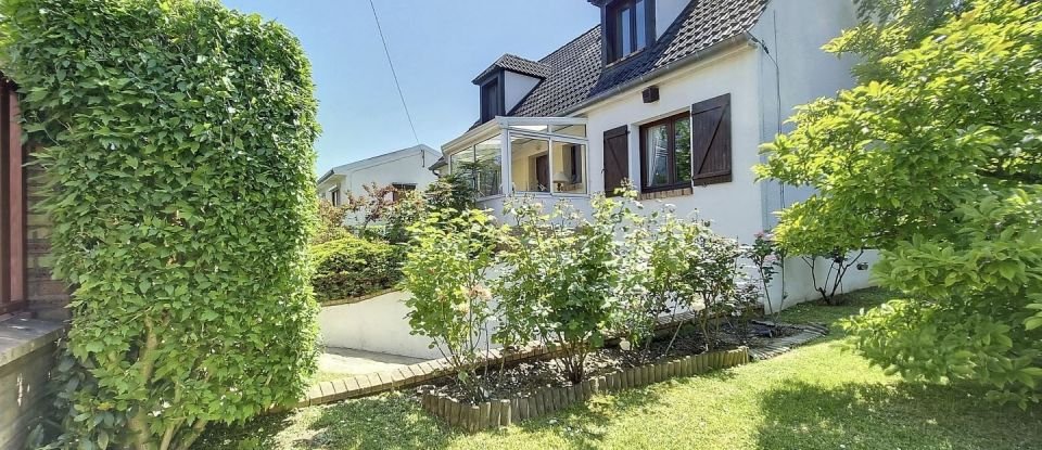 Maison 8 pièces de 179 m² à Paray-Vieille-Poste (91550)