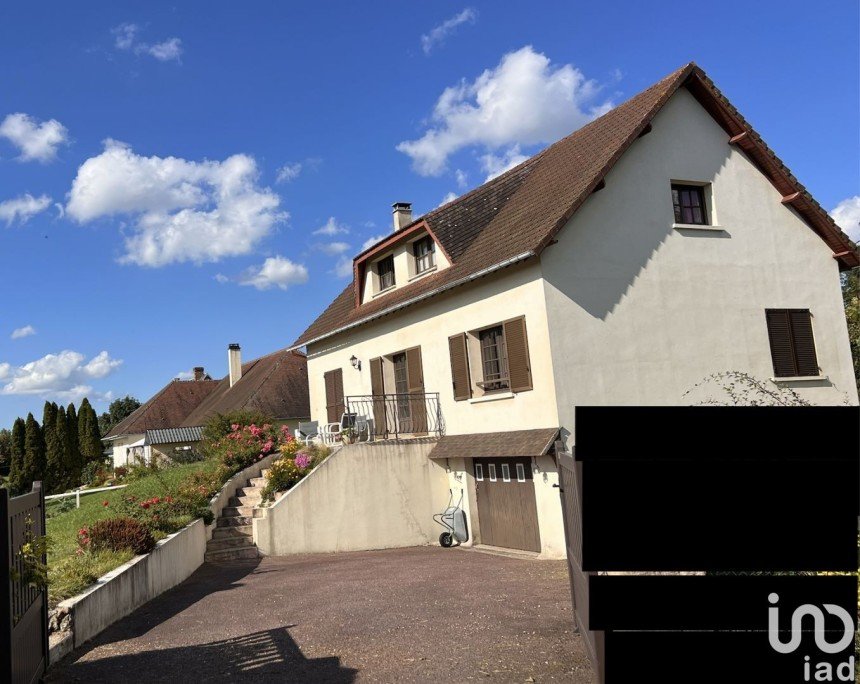 House 5 rooms of 142 m² in Lisieux (14100)